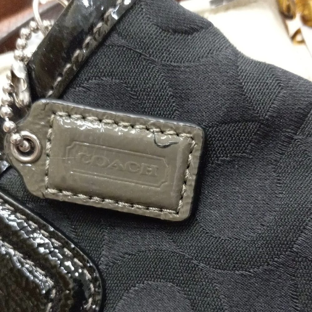 Coach Wristlet Black Patent Leather & Black Canvas  w/signature design.Zip Close - Picture 5 of 8